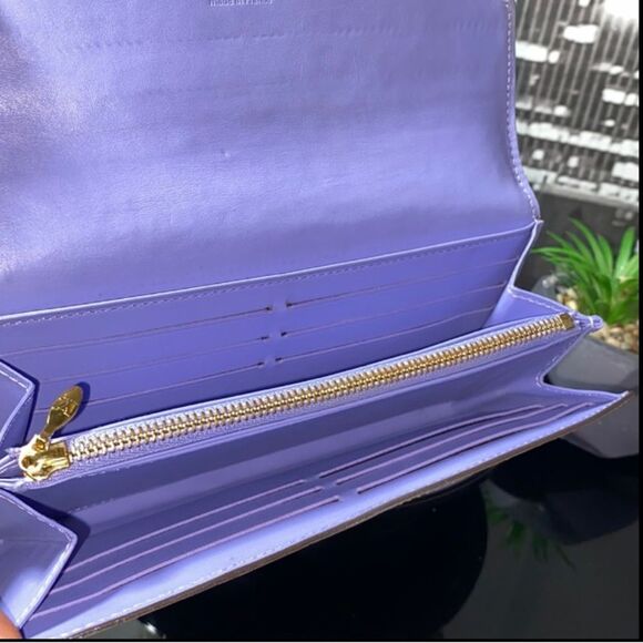 Authentic Louis Vuitton Monogram Vernis Portefeiulle Sarah Wallet - Picture 9 of 14